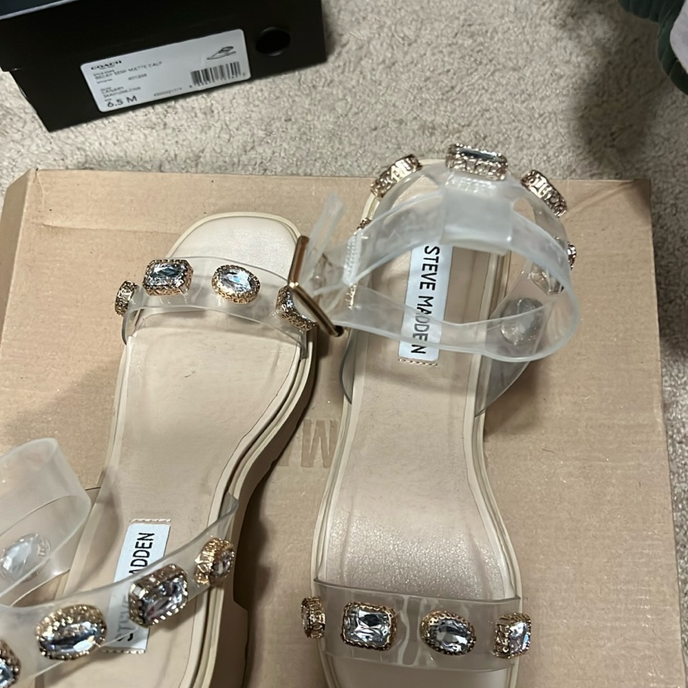 TOREY CLEAR STEVE MADDEN sandals size 7